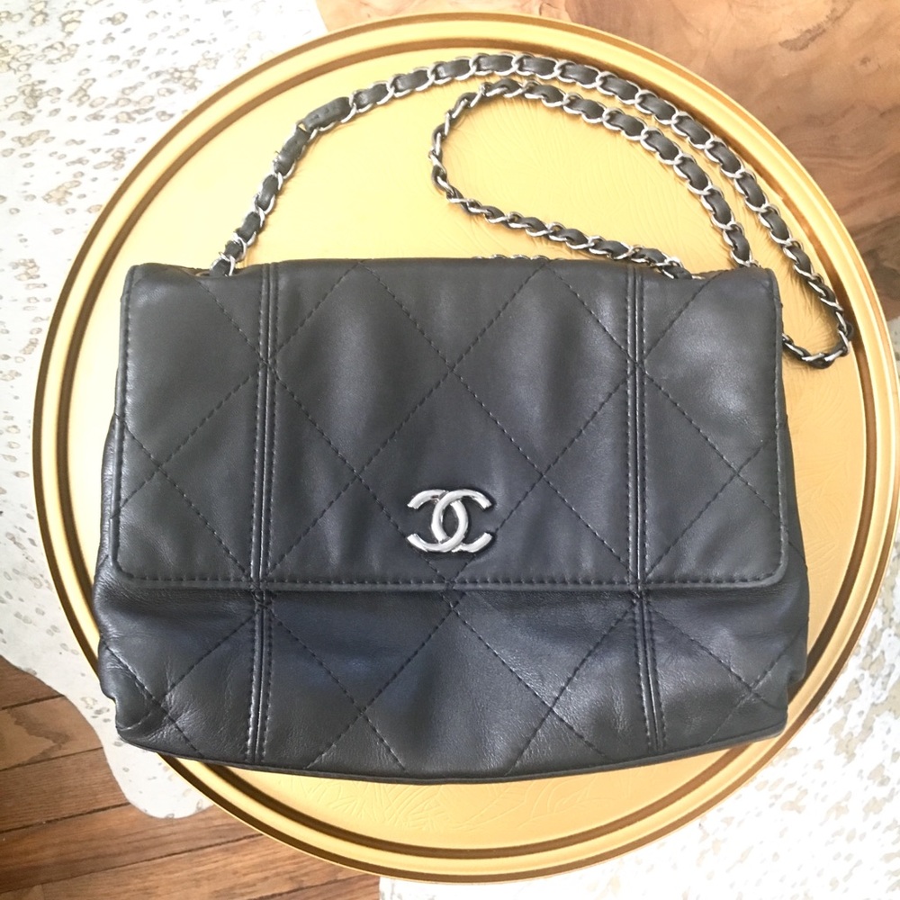 Chanel Quilted Flap Handbag - Picture 5 of 8